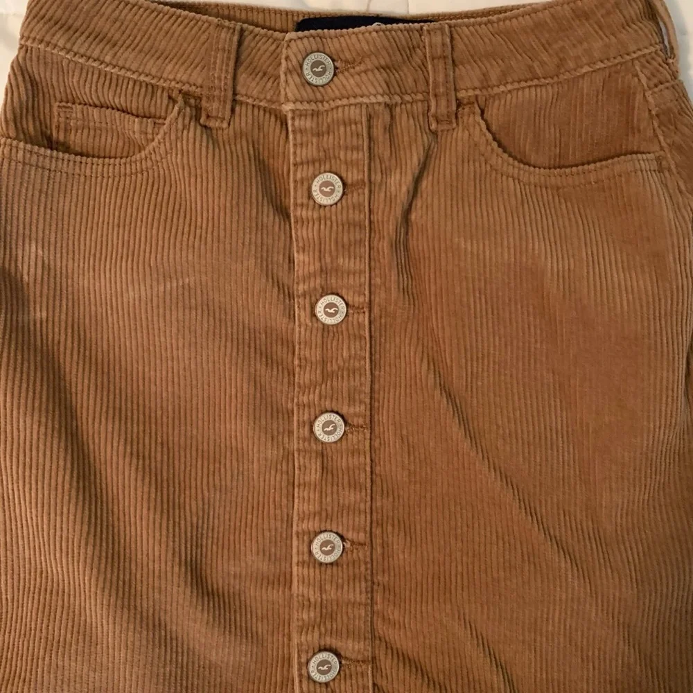 Brown corduroy skirt - Picture 3 of 6